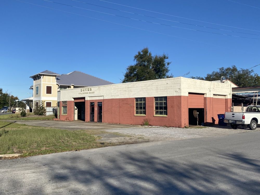 2704 W 15th St, Panama City, FL 32401